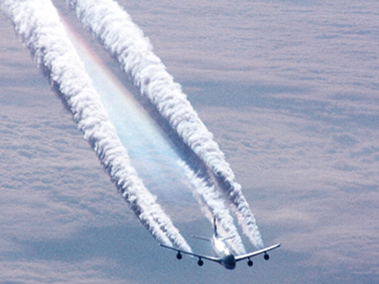 Image: Many now claiming they are able to actually smell Chemtrails