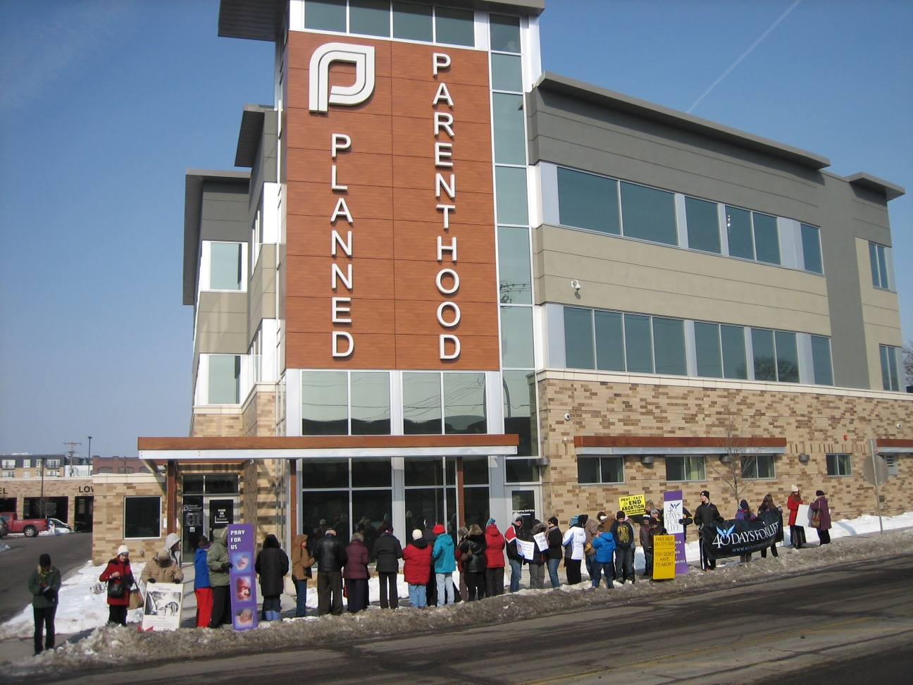 Image: Plans to strip Planned Parenthood of federal funding could save hundreds of millions of dollars (and thousands of lives)
