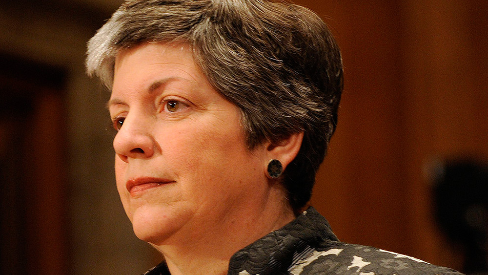 Image: Janet Napolitano nearly killed by cancer medication… rushed to hospital after found unconscious… doctors “worried about brain damage”
