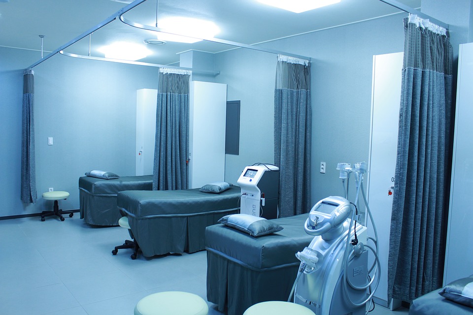 Image: Hospital quarantined after 5 people suffer mysterious hallucinations – illness spread by touch