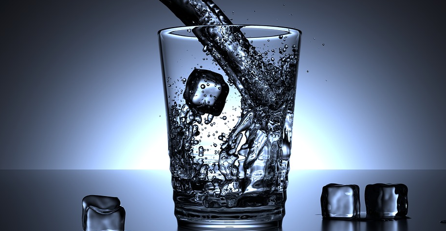 Image: Consuming silicon-rich water or foods can purge your body of up to 70% of the of aluminum in your bloodstream
