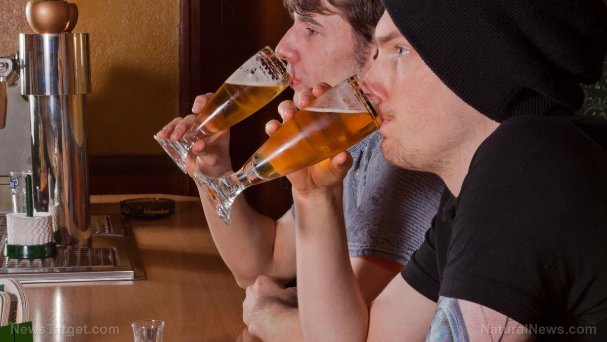Image: A beer or two – but no more: Study finds drinking more than 10g per day compromises cognitive function