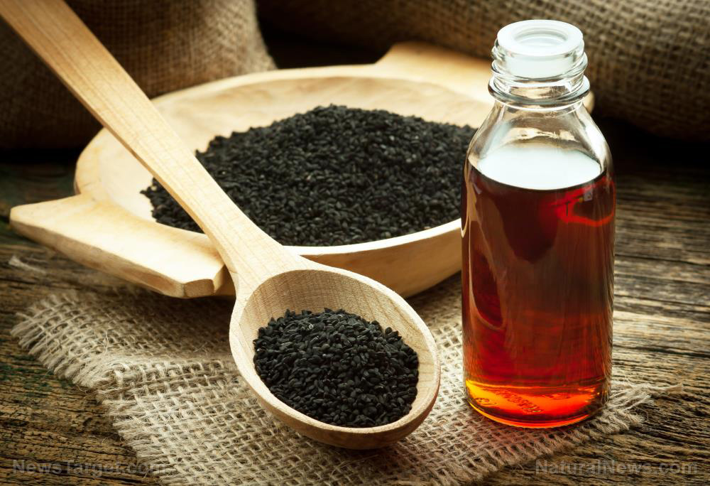 Image: Do your knees hurt? A scientific study shows black cumin seed oil reduces knee pain
