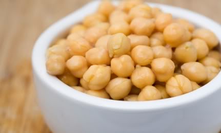 Image: Reduce food cravings and feel fuller longer while improving your health by eating chickpeas