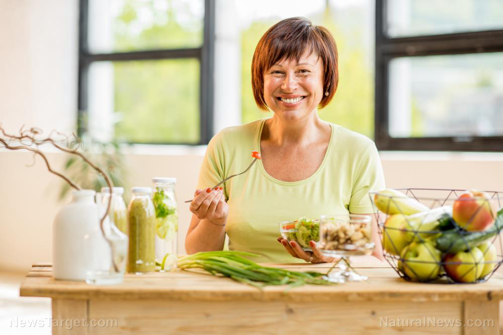 Image: Dreading menopause? Delay it with a healthy diet!