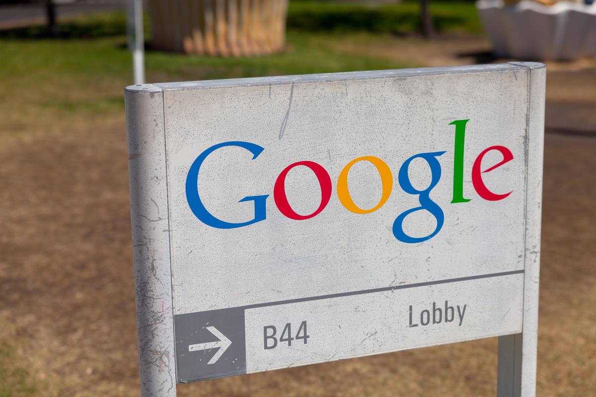 Image: Arizona sues Google for illegally tracking location data for Android users