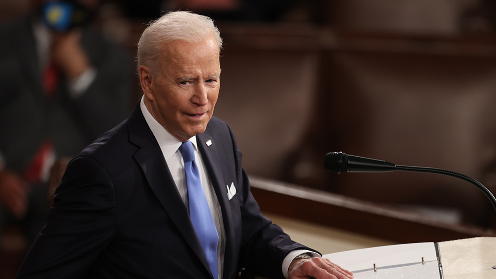 Image: Failed “commander-in-chief” Biden says U.S. troops who refuse COVID-19 vax should be dishonorably discharged