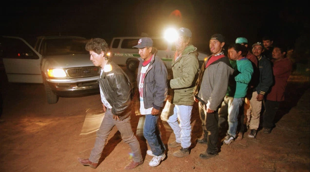Image: Crimes at the border: Illegal immigrants, illegal drugs flow freely in southwest border