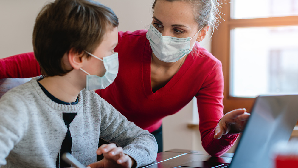 Image: Virginia governor ends mandatory carbon dioxide poisoning of children (mask wearing) in schools