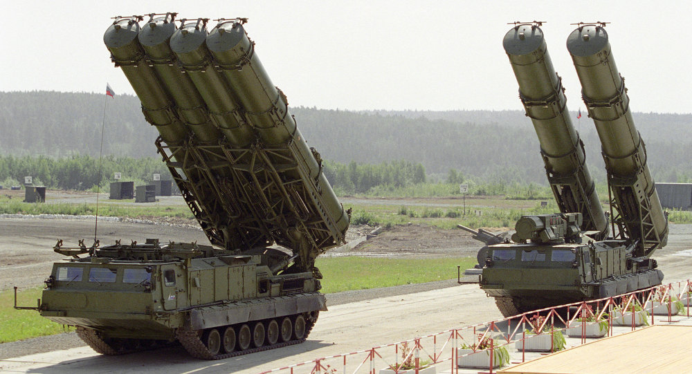 Image: Russia vows to block transfer of S-300 missile defense system to Ukraine, threatens to target arms shipments