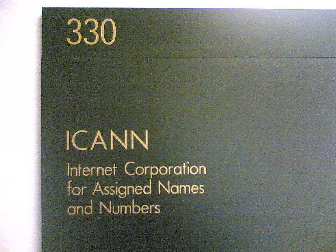 Image: Ukraine asks ICANN to disconnect all Russian websites, DNS