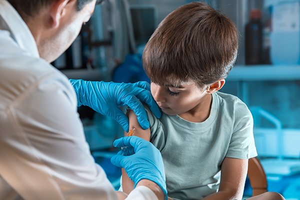 Image: Dangerous mistake: 4-year-old accidentally given COVID-19 vaccine instead of flu shot