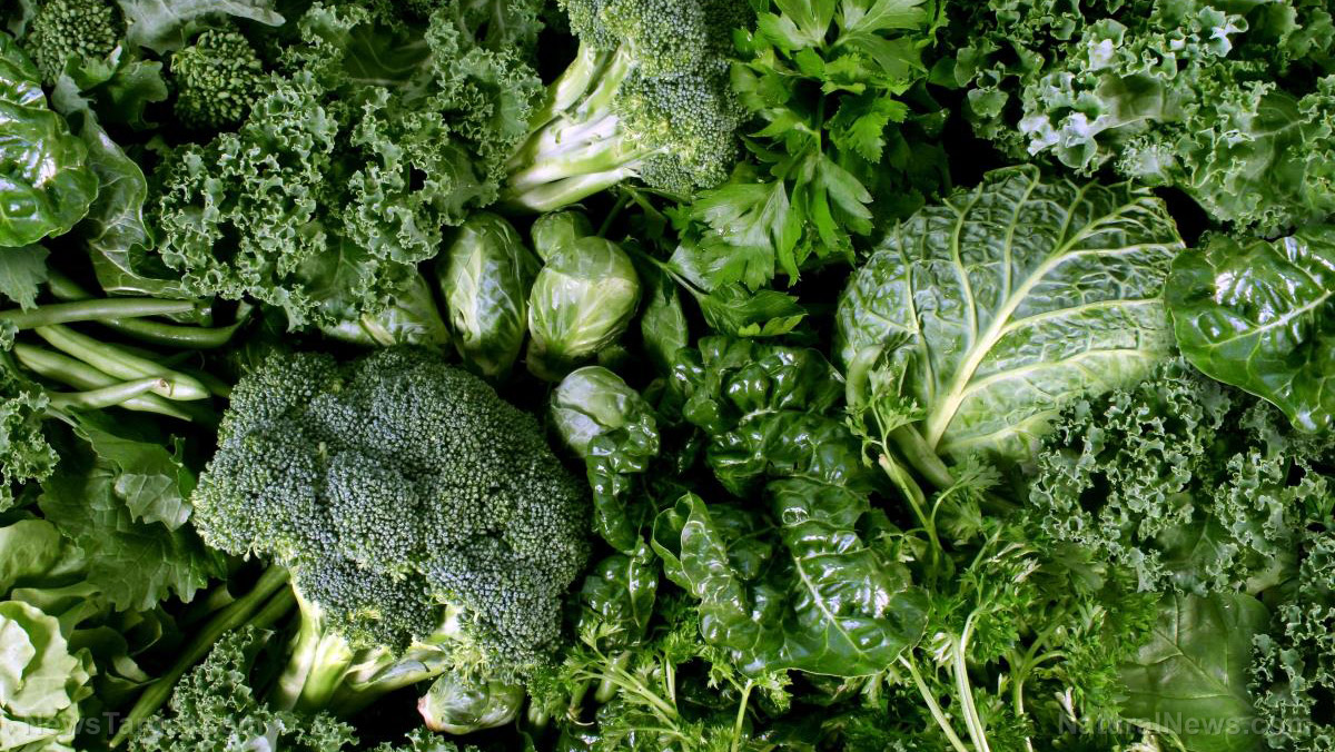 Image: Just ONE serving of greens per day helps delay brain aging by over a decade