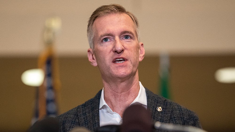Image: Portland Mayor Ted Wheeler wants police officer deputization to end so that violent criminals can be given a pass by the corrupt local DA