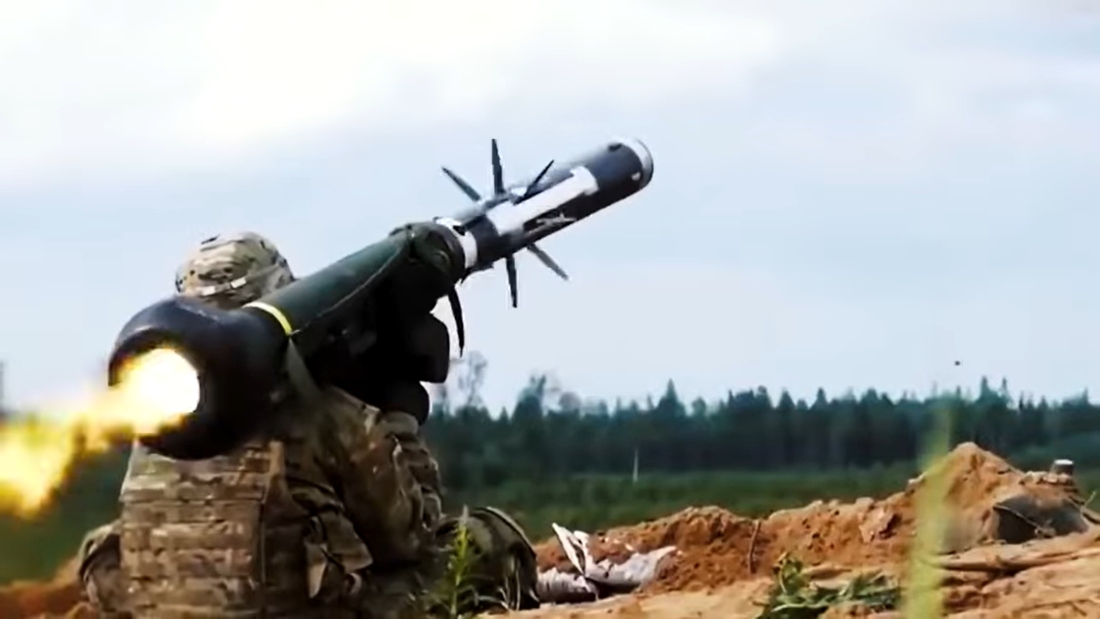 Image: Biden effect: U.S. military running low on sophisticated Javelin anti-tank missiles after shipping thousands to Ukraine