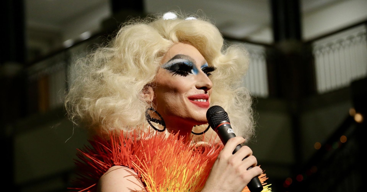 Image: Demonic Washington Post says LGBT drag shows for children are “family-friendly”
