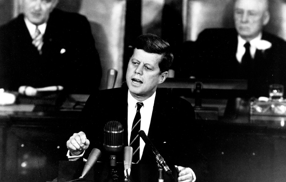 Image: JFK assassination expert drops major bombshell regarding CIA involvement and alleged shooter Lee Harvey Oswald