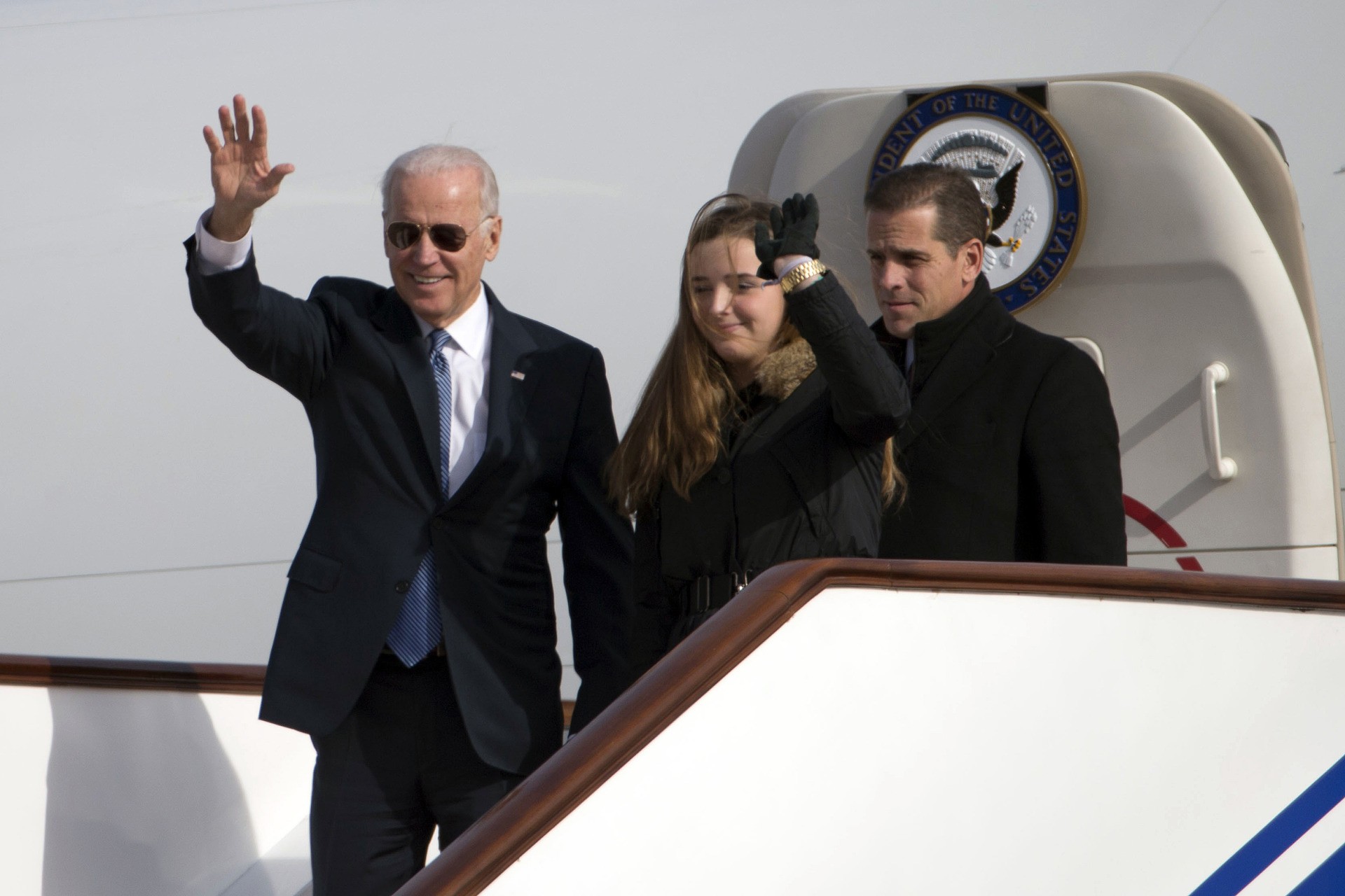 Image: Comer: 9 Biden family members identified as recipients of foreign cash