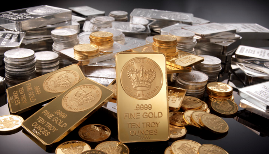 Financial expert warns America’s financial system is on the brink of collapse â€“ and the best way to stay protected is with gold and silver