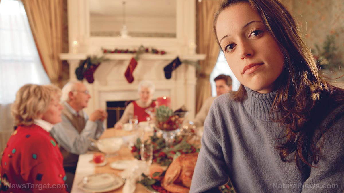 How your diet can help you manage stress during the busy holiday season