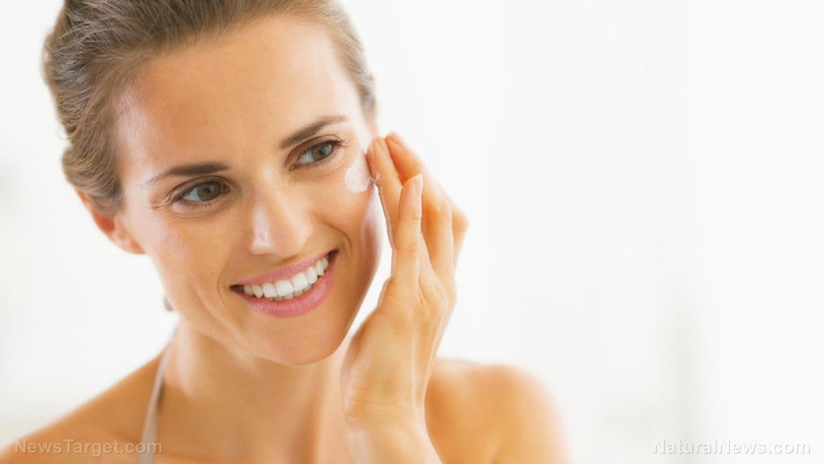 Plant-derived CAPRYLYL GLYCOL: A versatile cosmetic ingredient with low toxicity